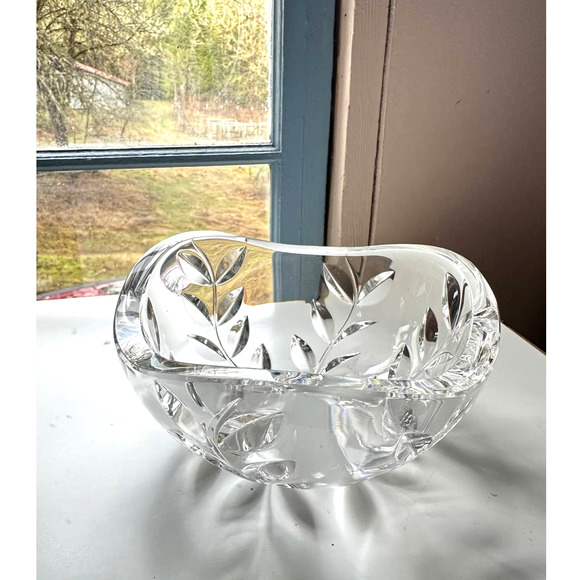 Vintage Tiffany & Co. Cut Glass Crystal Bowl - Josef Riedel Floral Vine & Leaf - Picture 1 of 9